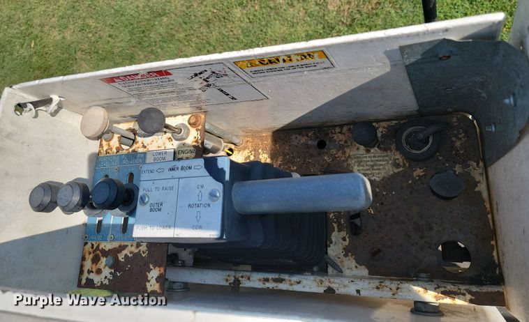 image for item JE9536 2006 Ford F-550 XL Super Duty  bucket truck