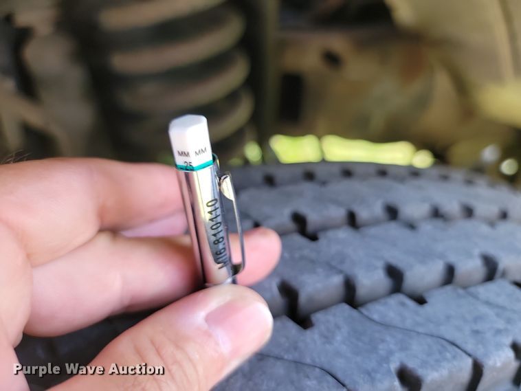 image for item JE9536 2006 Ford F-550 XL Super Duty  bucket truck