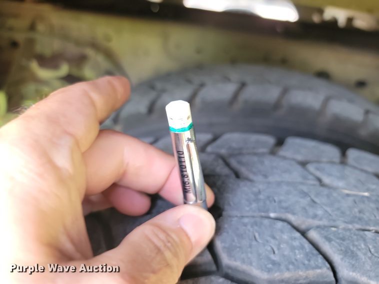 image for item JE9536 2006 Ford F-550 XL Super Duty  bucket truck