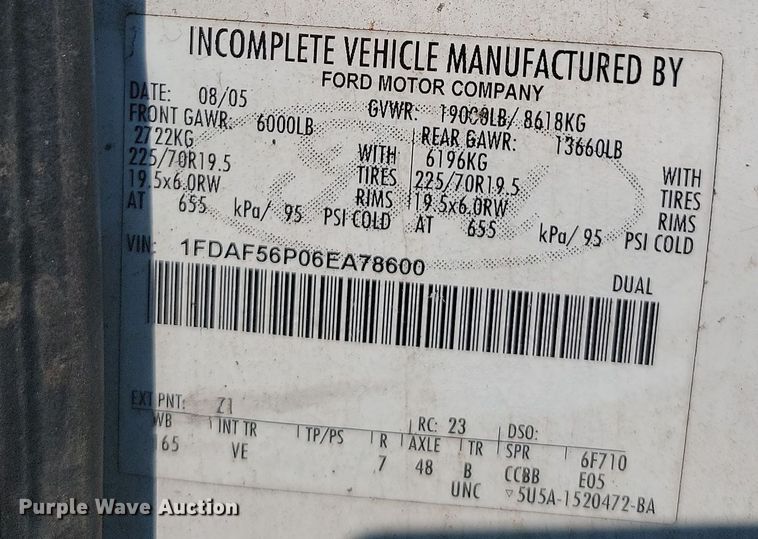 image for item JE9536 2006 Ford F-550 XL Super Duty  bucket truck