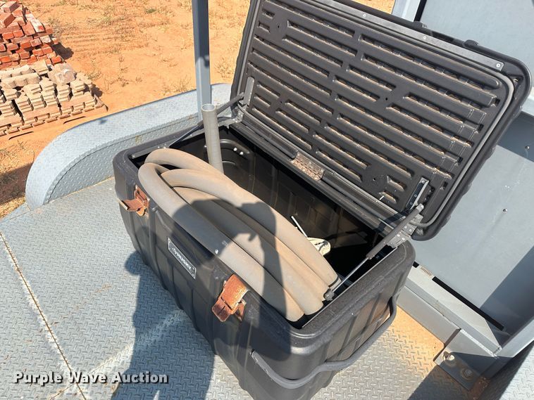 image for item JJ9927 2014 CellXion RCLX35  Utility trailer with boom