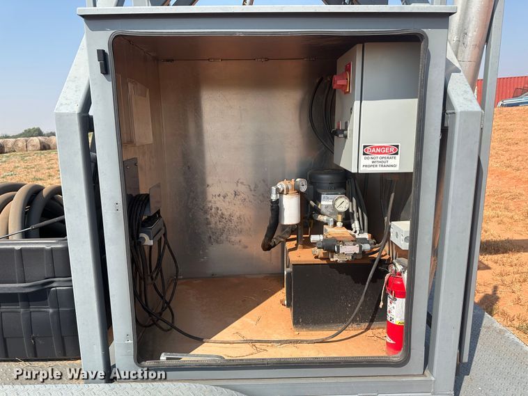 image for item JJ9927 2014 CellXion RCLX35  Utility trailer with boom