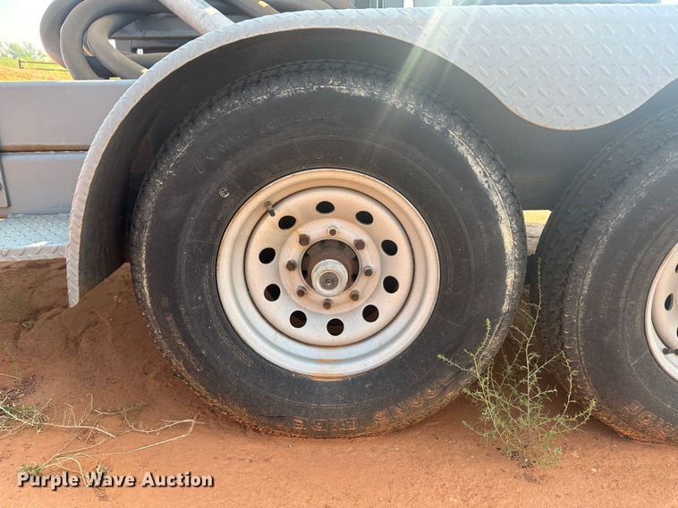 image for item JJ9927 2014 CellXion RCLX35  Utility trailer with boom