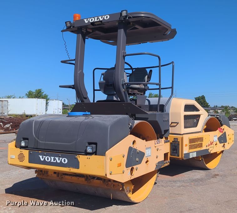 image for item KB9379 2014 Volvo DD110B  double drum vibratory roller