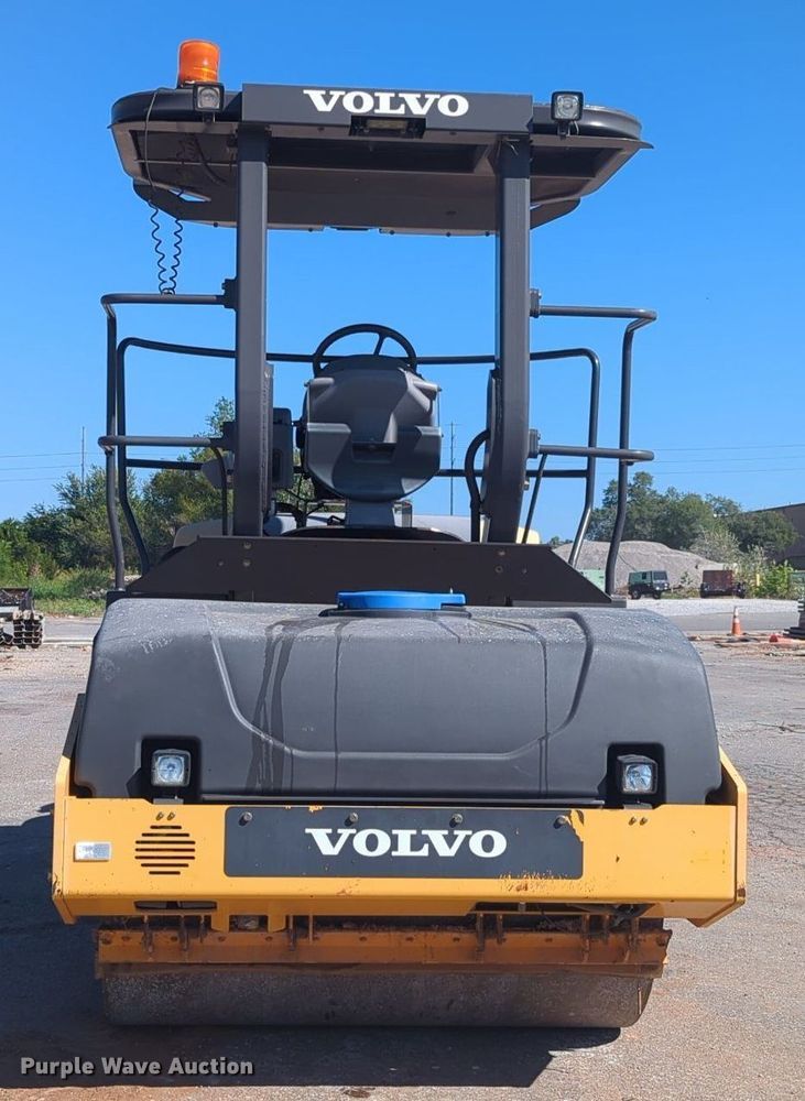 image for item KB9379 2014 Volvo DD110B  double drum vibratory roller