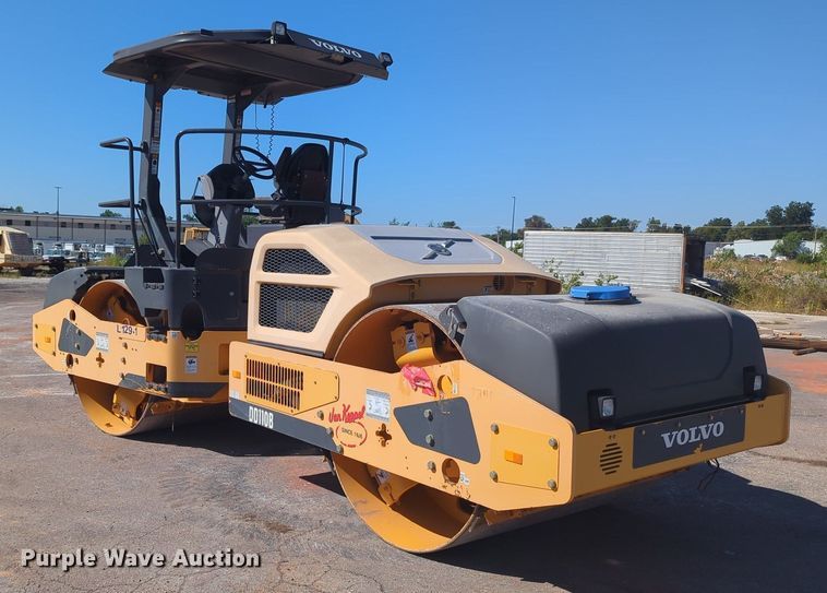 image for item KB9379 2014 Volvo DD110B  double drum vibratory roller