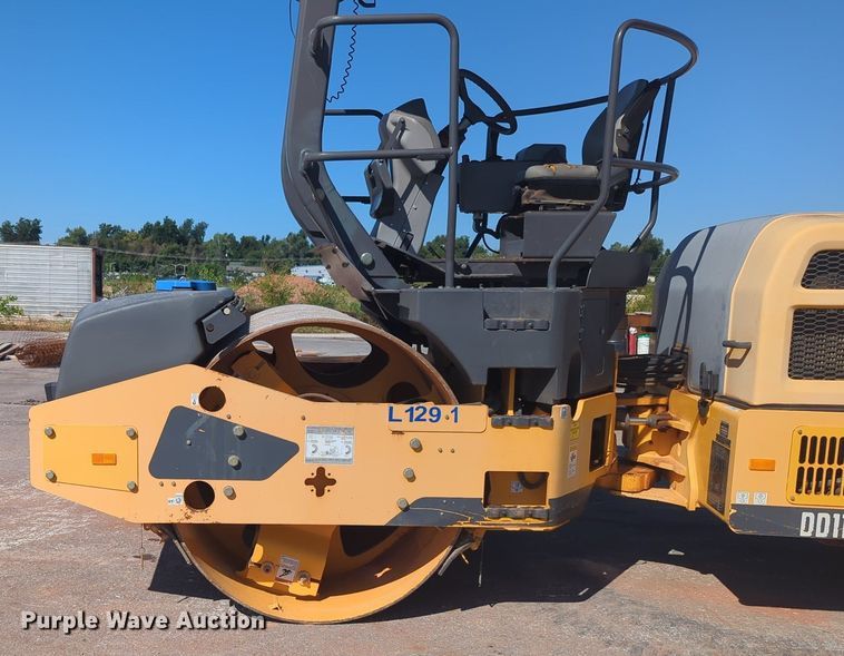 image for item KB9379 2014 Volvo DD110B  double drum vibratory roller