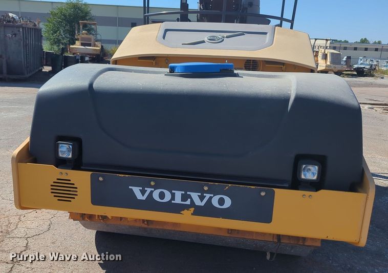image for item KB9379 2014 Volvo DD110B  double drum vibratory roller