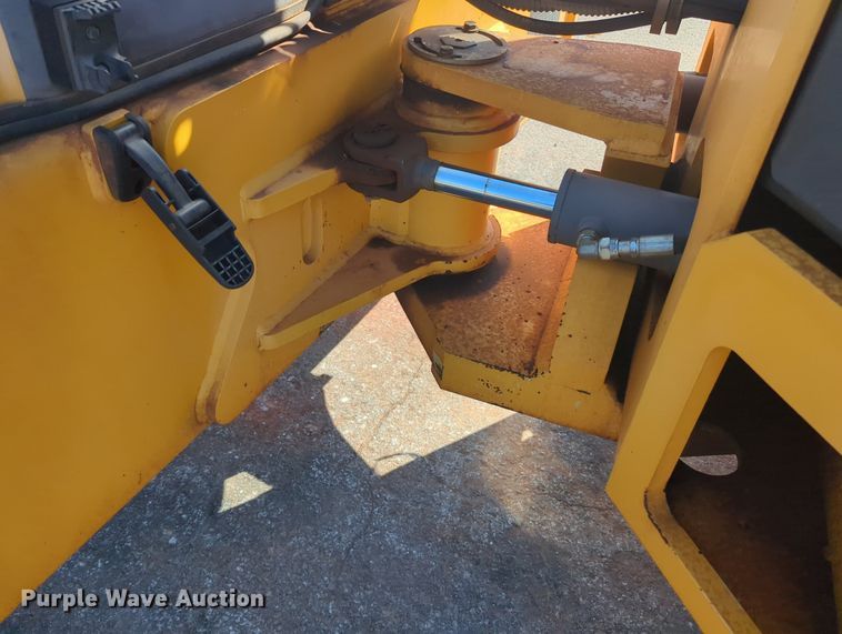 image for item KB9379 2014 Volvo DD110B  double drum vibratory roller