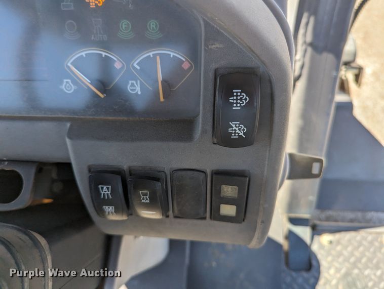 image for item KB9379 2014 Volvo DD110B  double drum vibratory roller