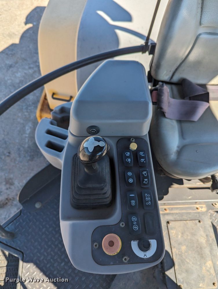 image for item KB9379 2014 Volvo DD110B  double drum vibratory roller