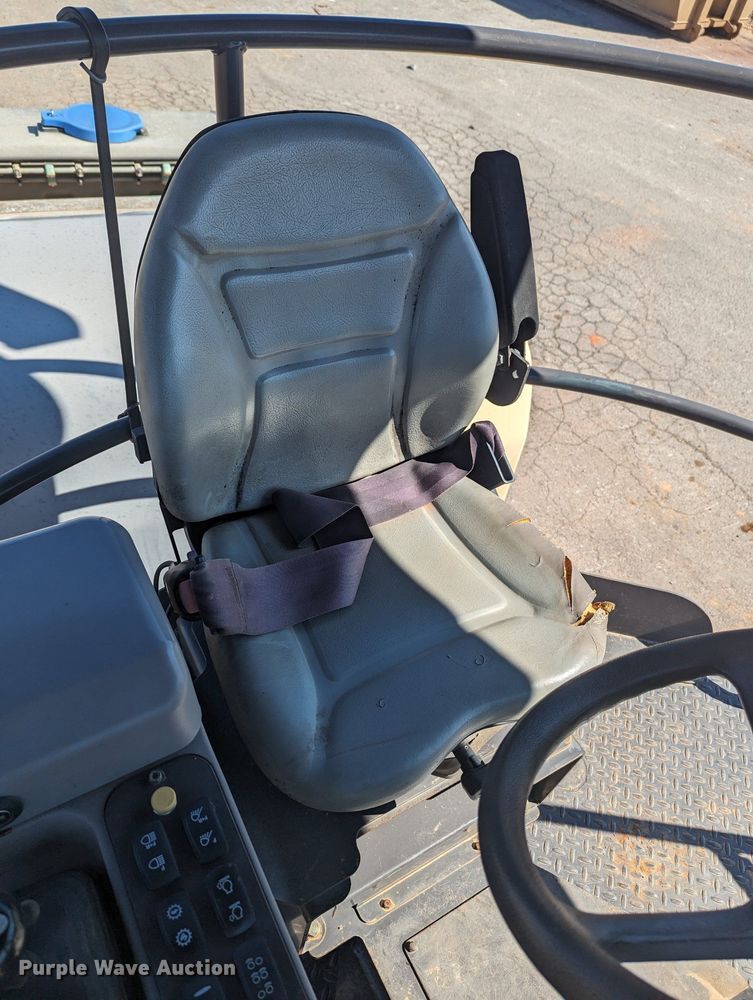 image for item KB9379 2014 Volvo DD110B  double drum vibratory roller