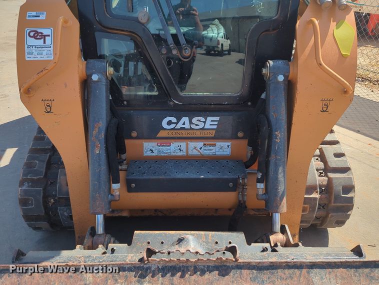 image for item KB9392 2017 Case TR270  tracked skid steer loader