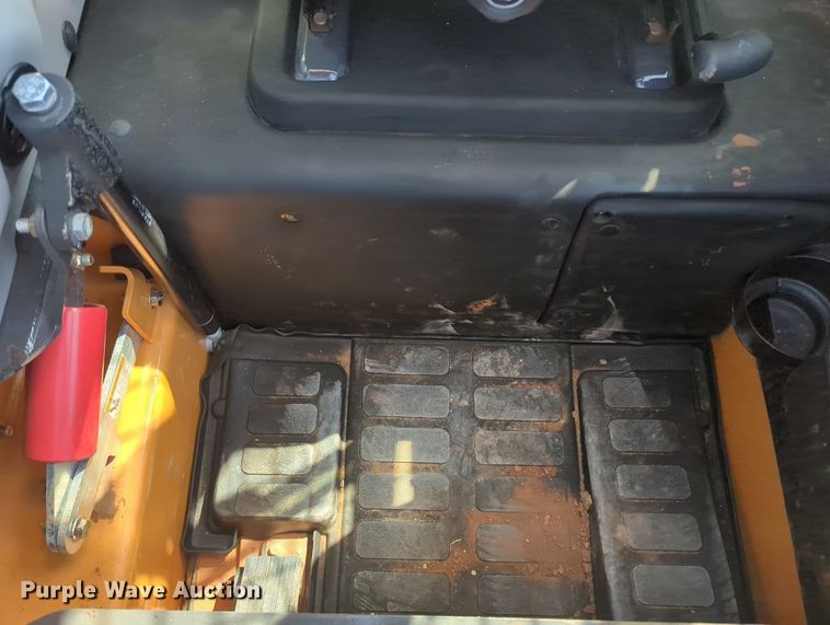 image for item KB9392 2017 Case TR270  tracked skid steer loader