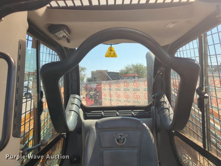 image for item KB9392 2017 Case TR270  tracked skid steer loader