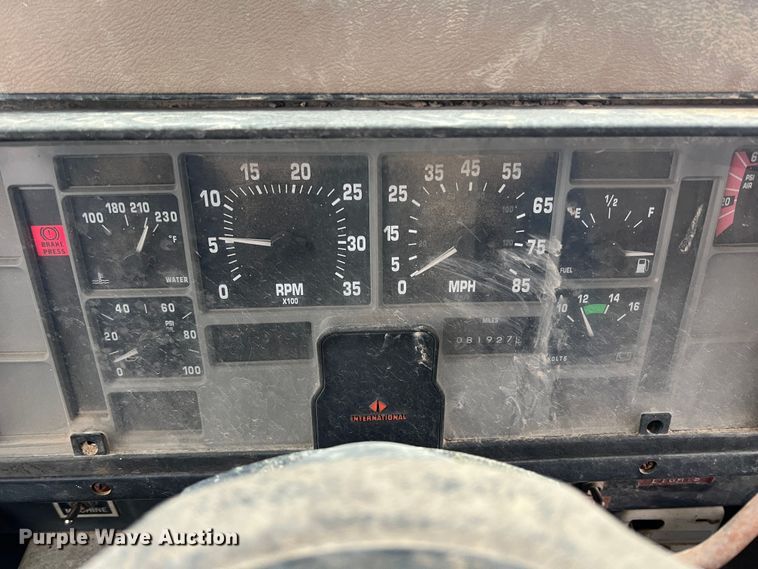 image for item KF9756 1990 International 4700  crew cab bucket truck