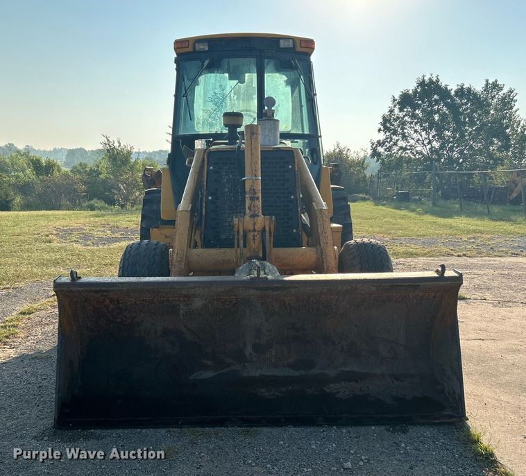 image for item KH9468 1991 John Deere 410D  backhoe