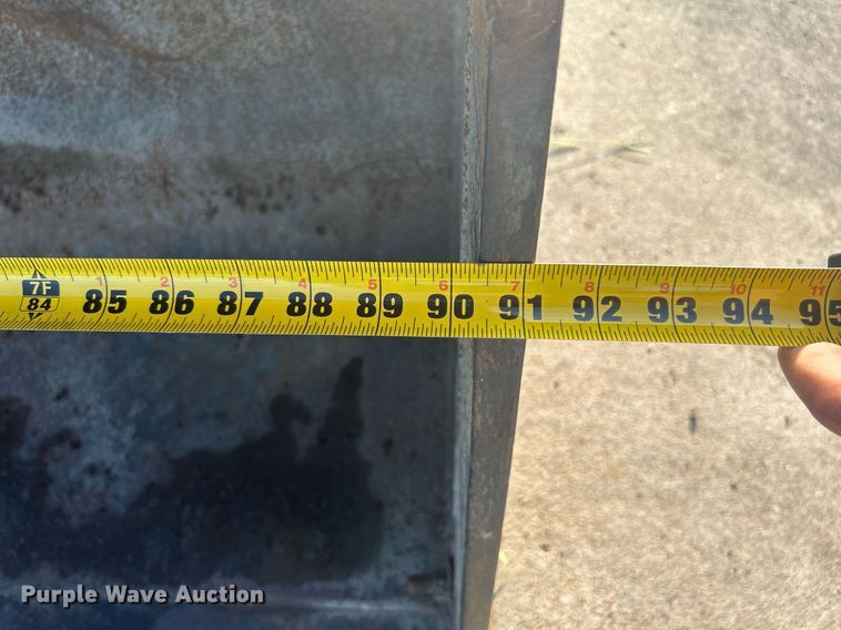 image for item KH9468 1991 John Deere 410D  backhoe