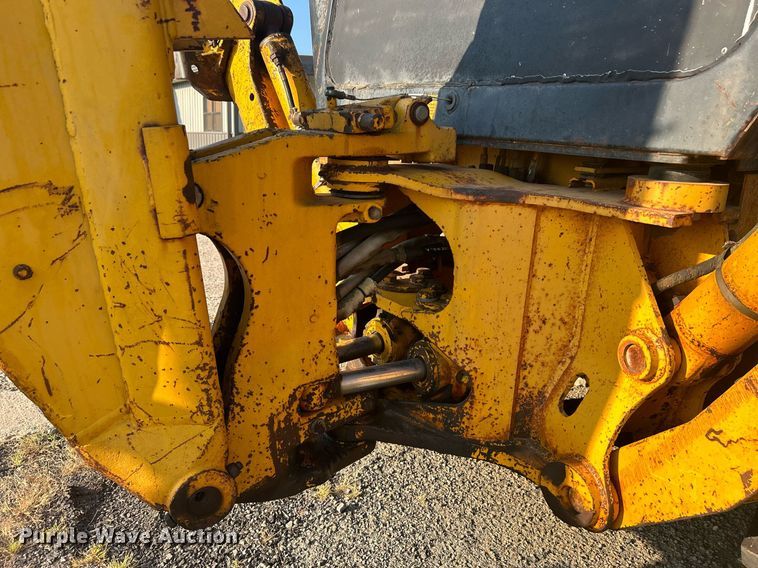 image for item KH9468 1991 John Deere 410D  backhoe