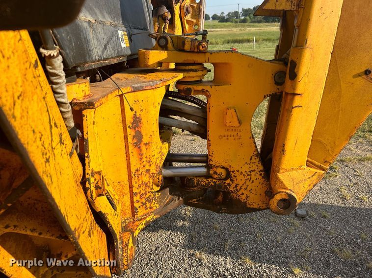 image for item KH9468 1991 John Deere 410D  backhoe