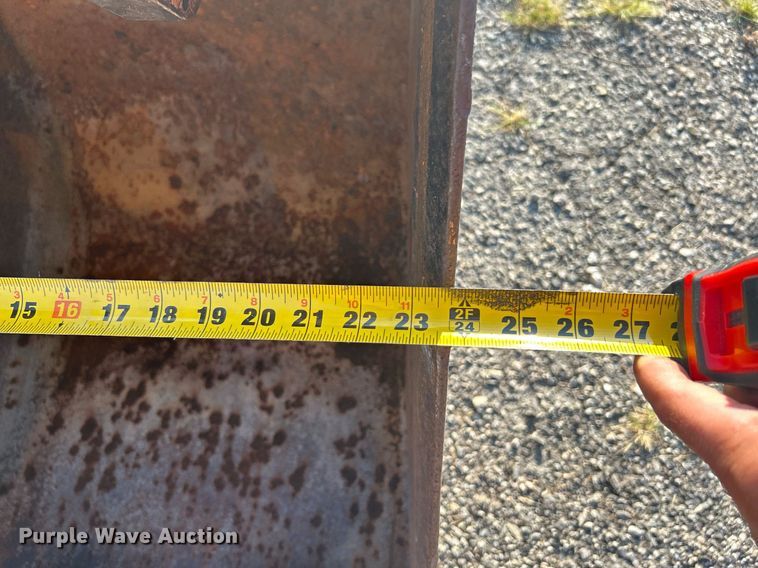 image for item KH9468 1991 John Deere 410D  backhoe