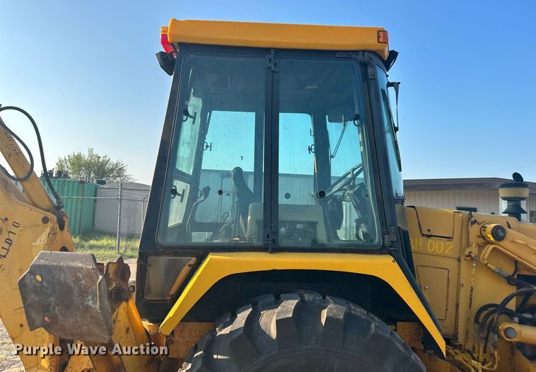 image for item KH9468 1991 John Deere 410D  backhoe