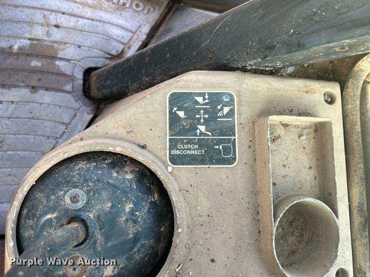 image for item KH9468 1991 John Deere 410D  backhoe