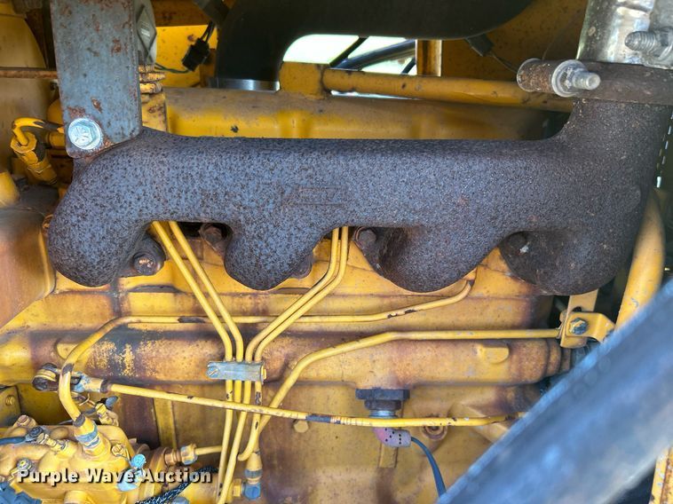 image for item KH9468 1991 John Deere 410D  backhoe