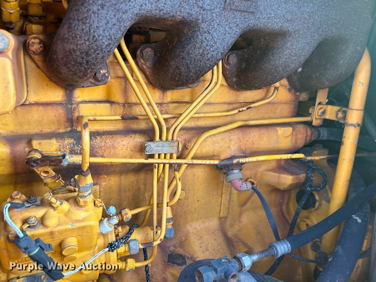 image for item KH9468 1991 John Deere 410D  backhoe