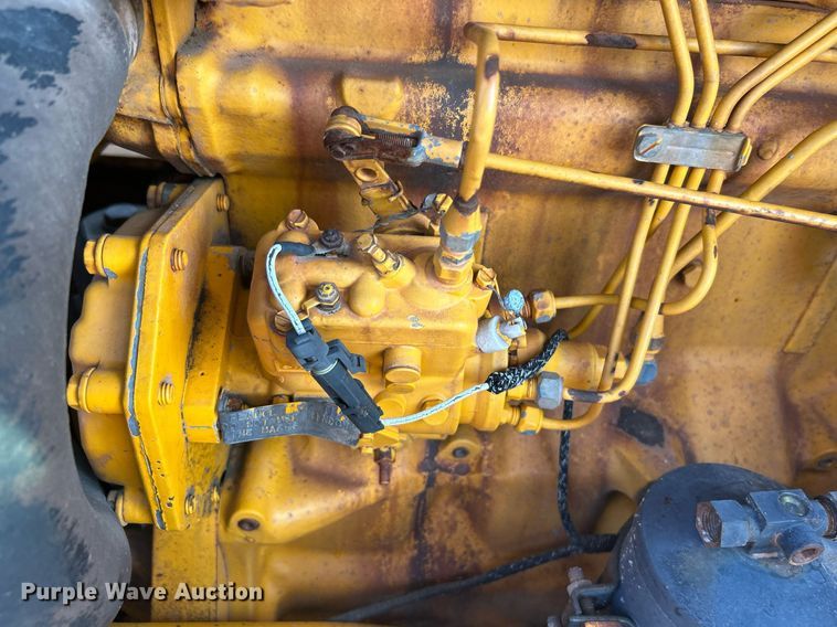 image for item KH9468 1991 John Deere 410D  backhoe