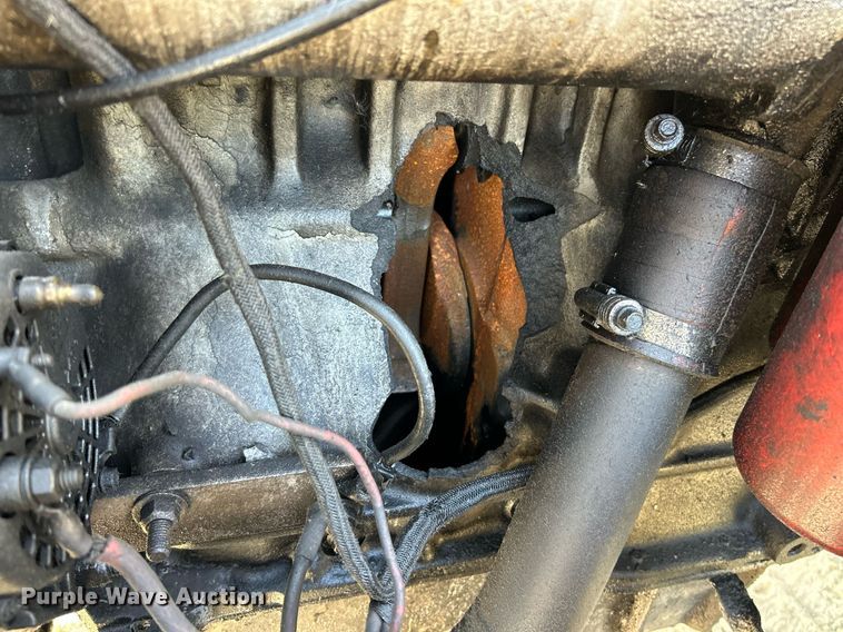 image for item KH9810 1989 Mack RD688S  truck cab and chassis