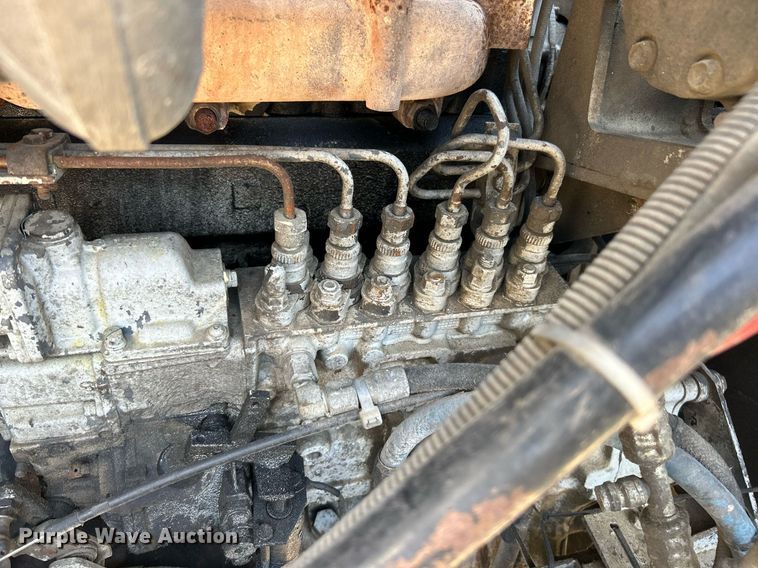 image for item KH9810 1989 Mack RD688S  truck cab and chassis