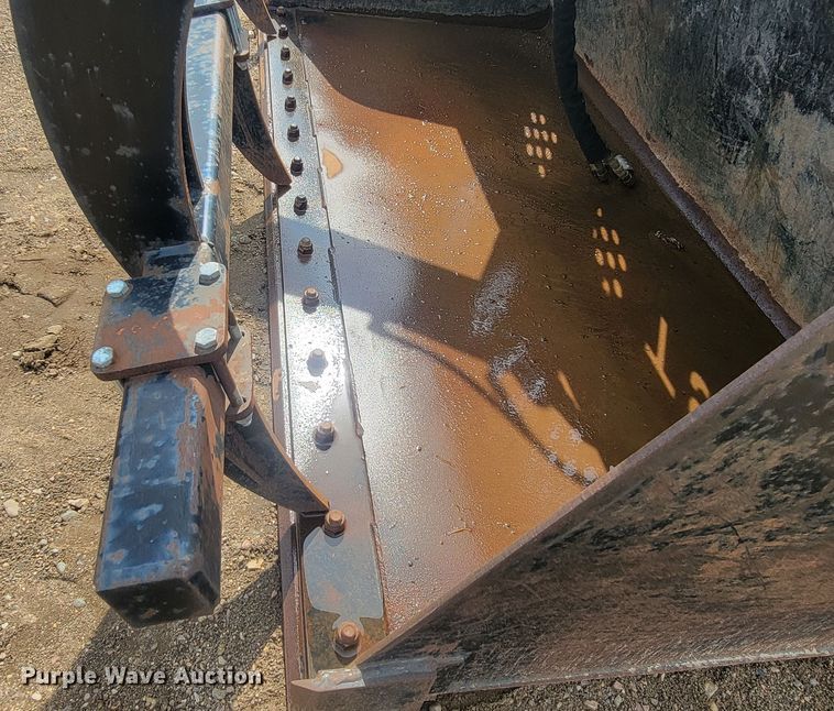 image for item KS9147 TS  84" W skid steer bucket