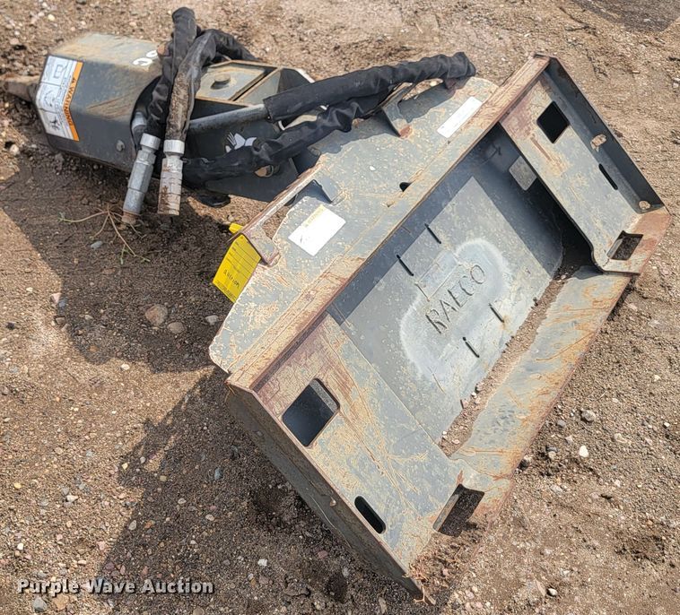 image for item KS9148 2014 Bobcat 15C  skid steer auger