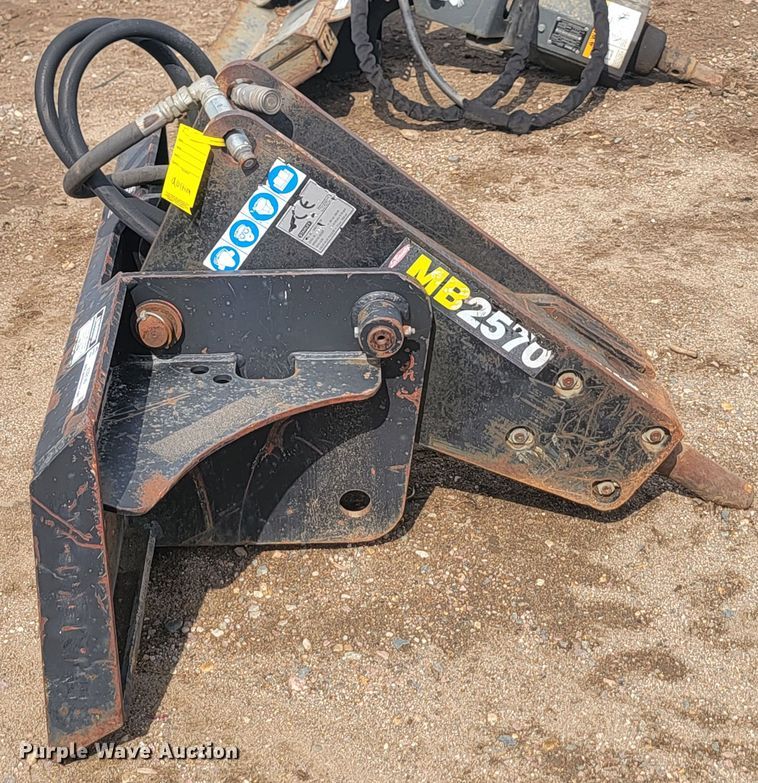 image for item KS9149 Stanley MB2570  skid steer breaker