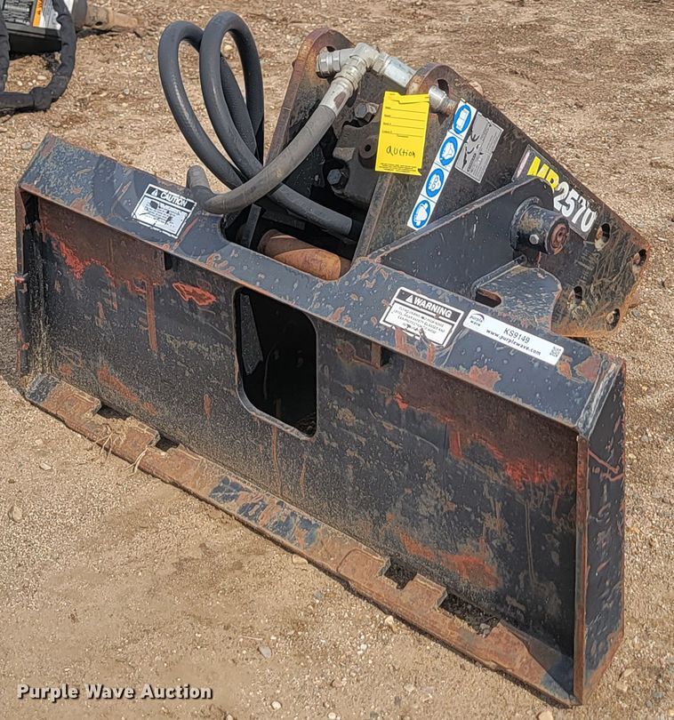 image for item KS9149 Stanley MB2570  skid steer breaker