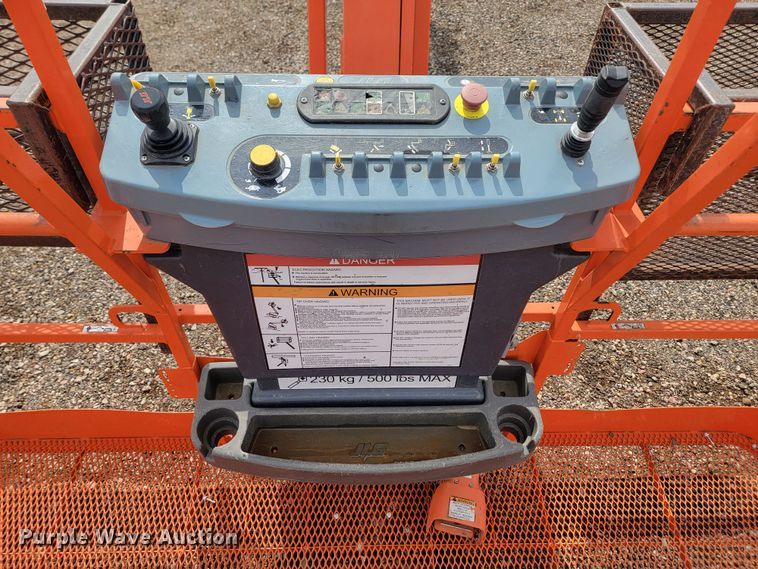 image for item KS9154 2006 JLG 460SJ  boom lift