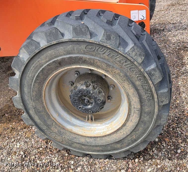 image for item KS9154 2006 JLG 460SJ  boom lift