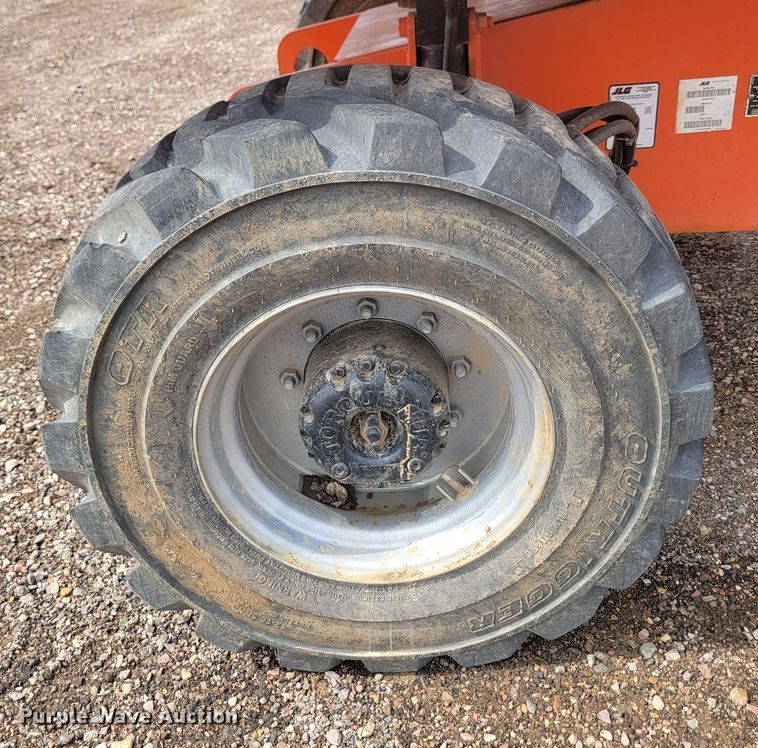 image for item KS9154 2006 JLG 460SJ  boom lift