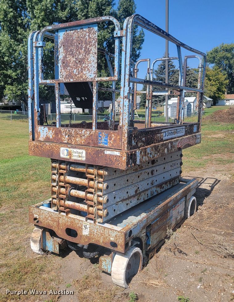 image for item KS9182 Genie GS-3246  scissor lift