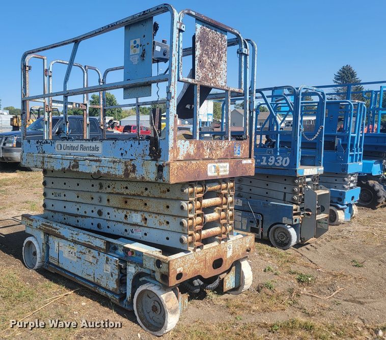 image for item KS9182 Genie GS-3246  scissor lift
