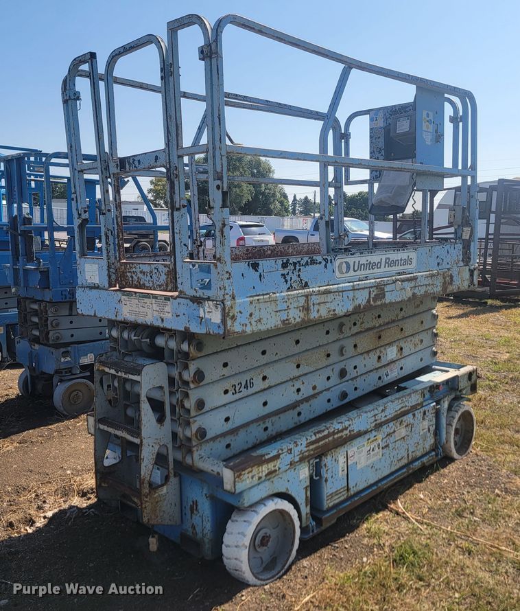 image for item KS9182 Genie GS-3246  scissor lift