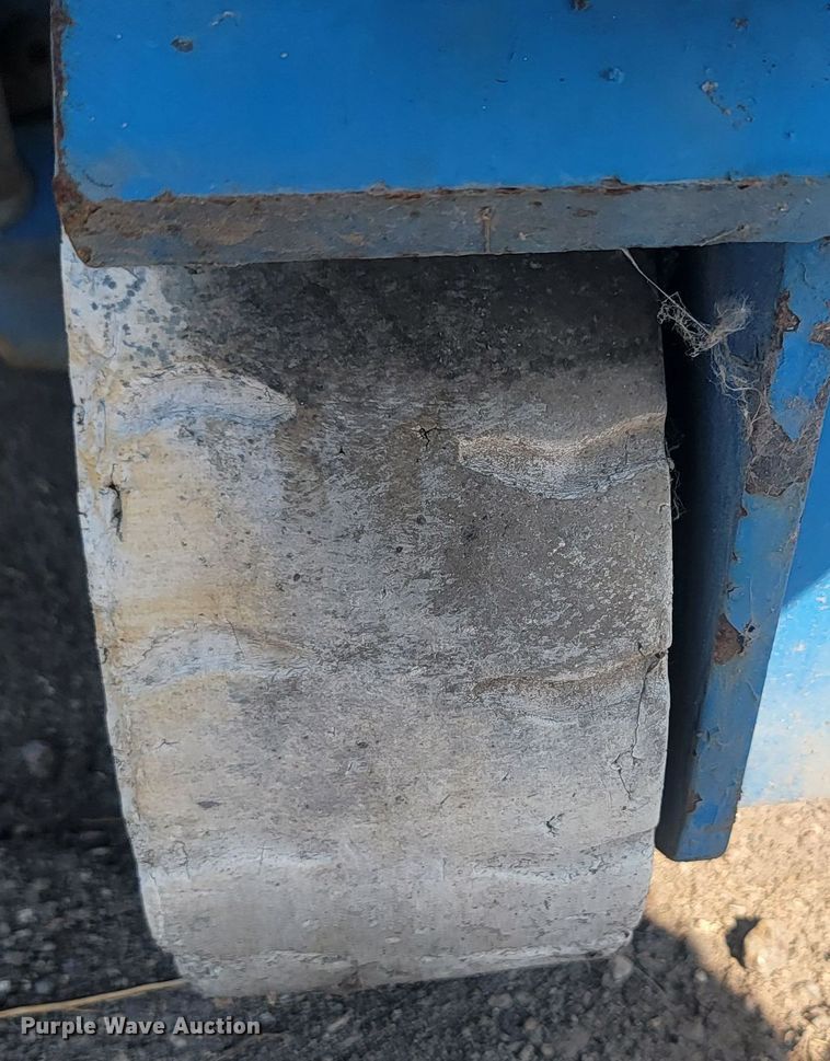 image for item KS9184 2000 Genie GS-1930  scissor lift