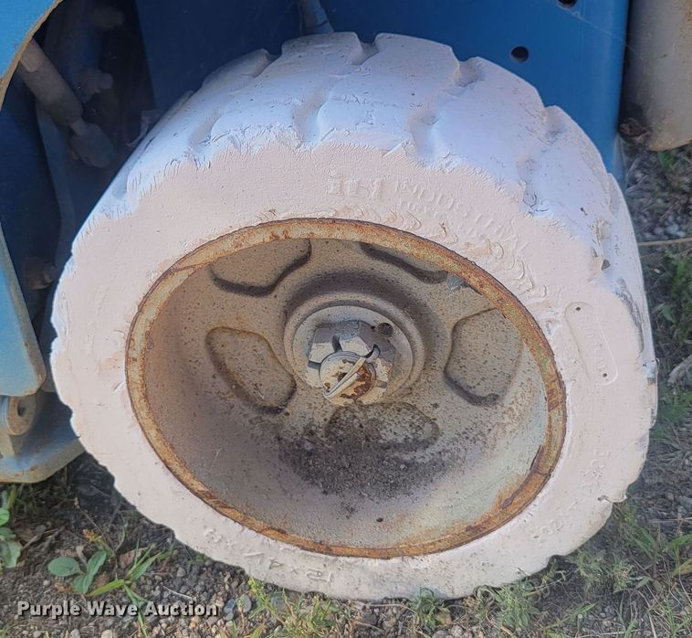 image for item KS9184 2000 Genie GS-1930  scissor lift