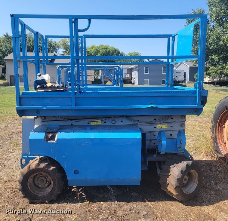 image for item KS9185 Genie GS-3268RT  scissor lift