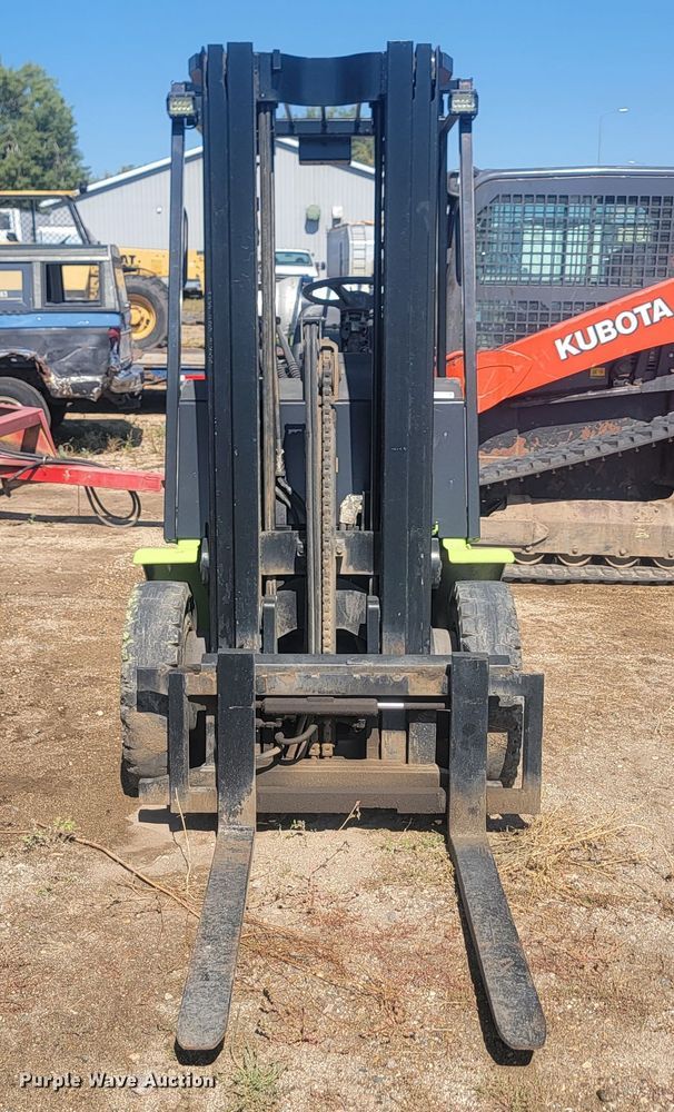 image for item KS9186 Clark CCP25  forklift
