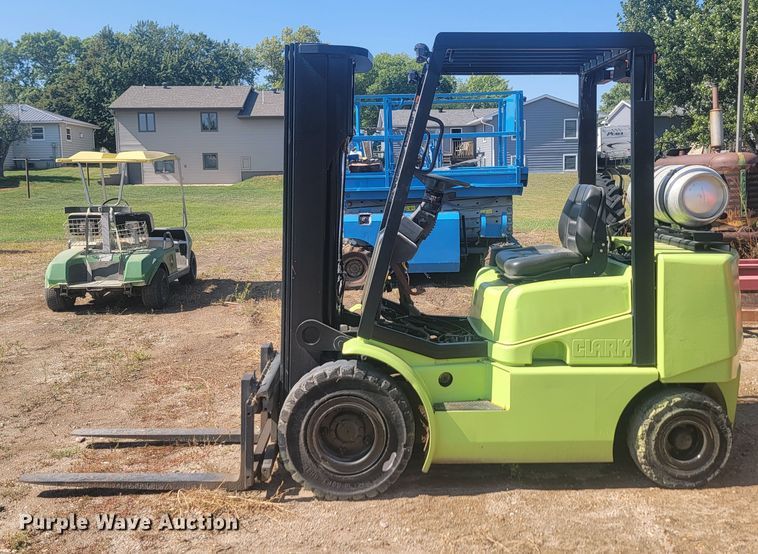 image for item KS9186 Clark CCP25  forklift