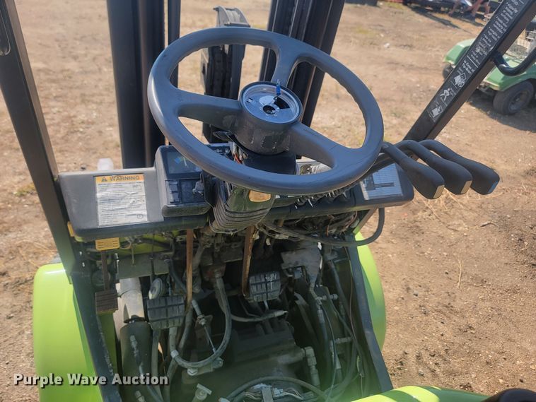 image for item KS9186 Clark CCP25  forklift