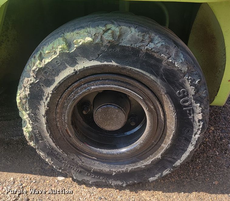 image for item KS9186 Clark CCP25  forklift