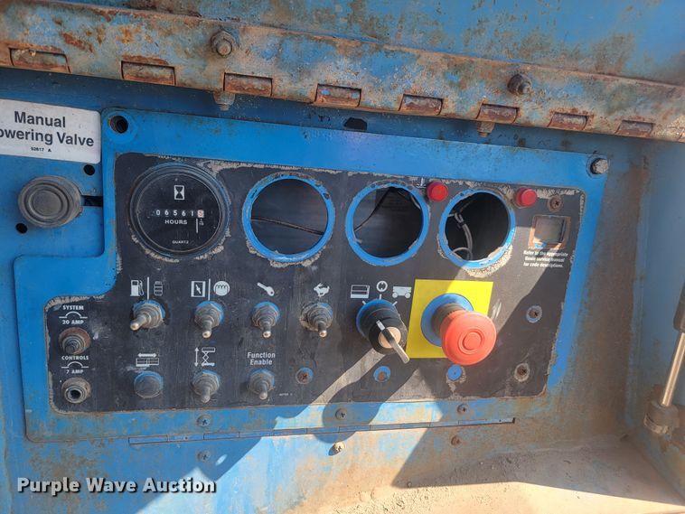 image for item KS9187 1999 Genie GS-3268RT  scissor lift